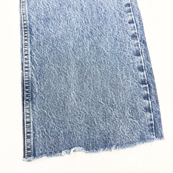 Zara Vintage Wash Wide Leg Raw Hem Zip Fly Medium Wash Denim Jeans Size 2 - Picture 4 of 8